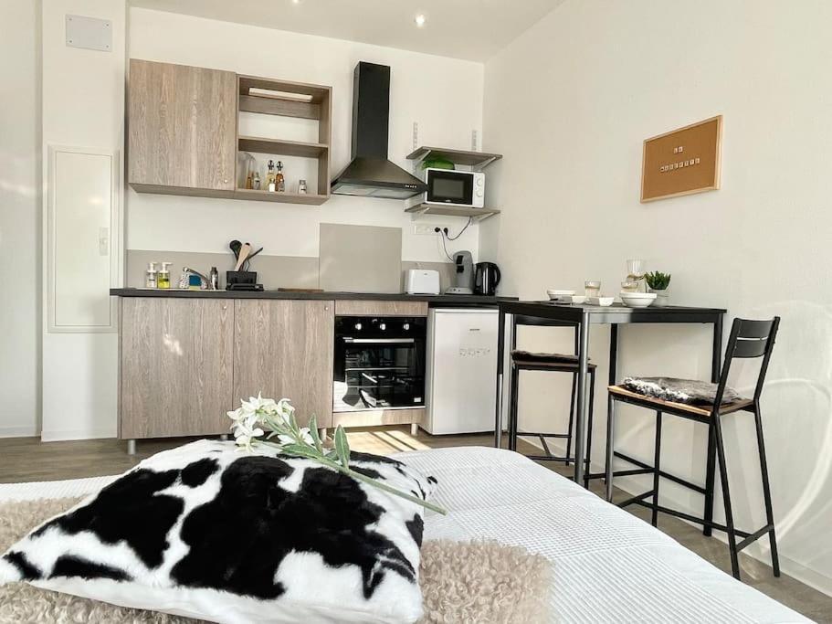 La Mascotte Apartment แซ็ง-ลุยส์ ภายนอก รูปภาพ