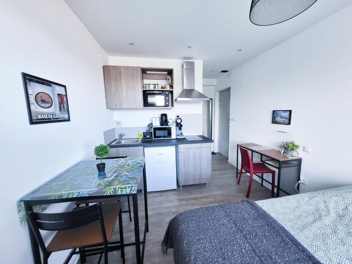 La Mascotte Apartment แซ็ง-ลุยส์ ภายนอก รูปภาพ