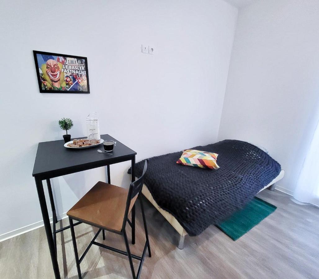 La Mascotte Apartment แซ็ง-ลุยส์ ภายนอก รูปภาพ